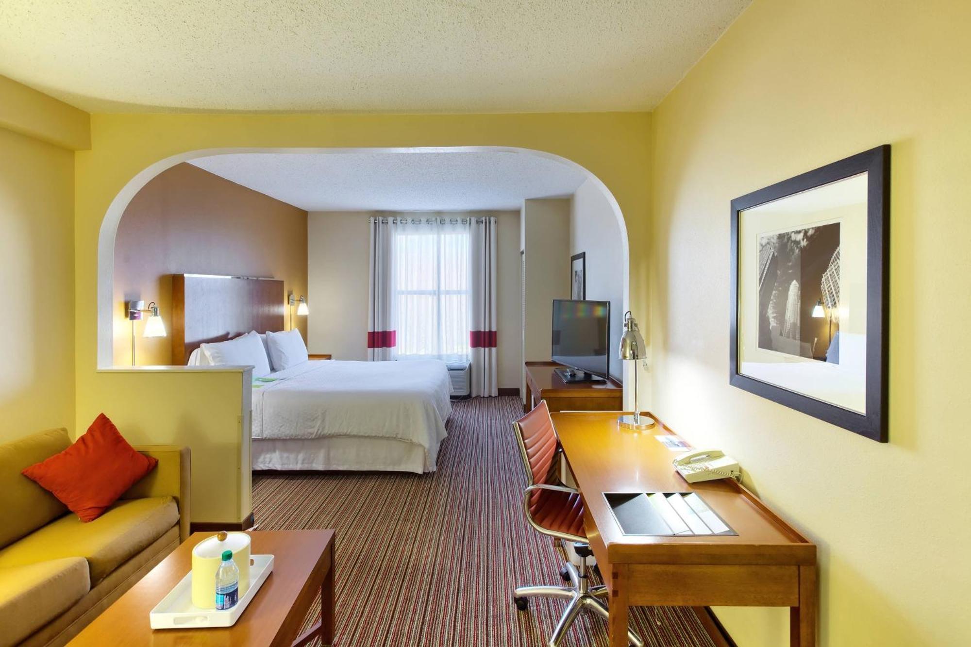 Four Points By Sheraton Charlotte/Pineville Exterior photo