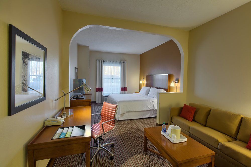 Four Points By Sheraton Charlotte/Pineville Exterior photo